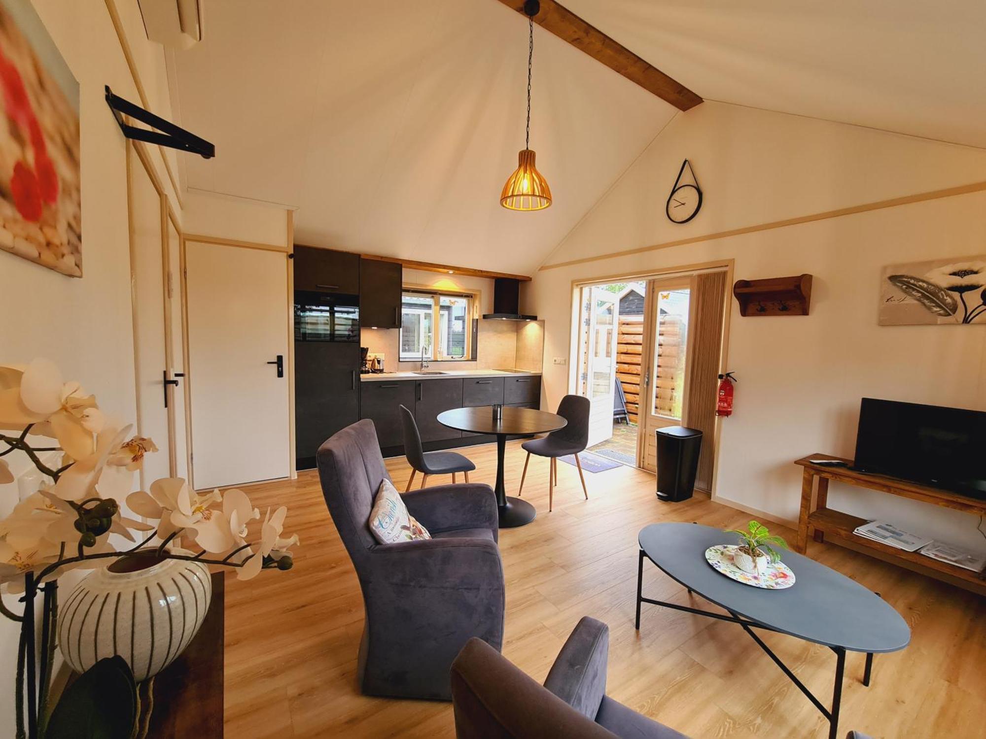 2-Persoons Luxe Vakantiewoning De Veenhoop Exterior photo